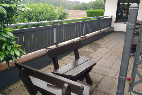 T077-Aluminium-Balkone-Balkongelaender-Rieb-Balkone-Wartungsfrei-Gelaender-Nie-mehr-Streichen