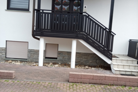 T173-Aluminium-Balkone-Balkongelaender-Rieb-Balkone-Wartungsfrei-Gelaender-Nie-mehr-Streichen