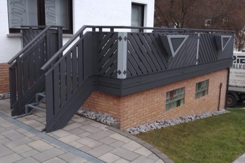 T180-Aluminium-Balkone-Balkongelaender-Rieb-Balkone-Wartungsfrei-Gelaender-Nie-mehr-Streichen