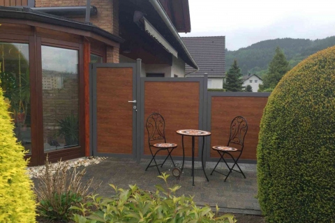 T190-Aluminium-Balkone-Balkongelaender-Rieb-Balkone-Wartungsfrei-Gelaender-Nie-mehr-Streichen