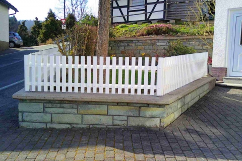 T197-Aluminium-Balkone-Balkongelaender-Rieb-Balkone-Wartungsfrei-Gelaender-Nie-mehr-Streichen