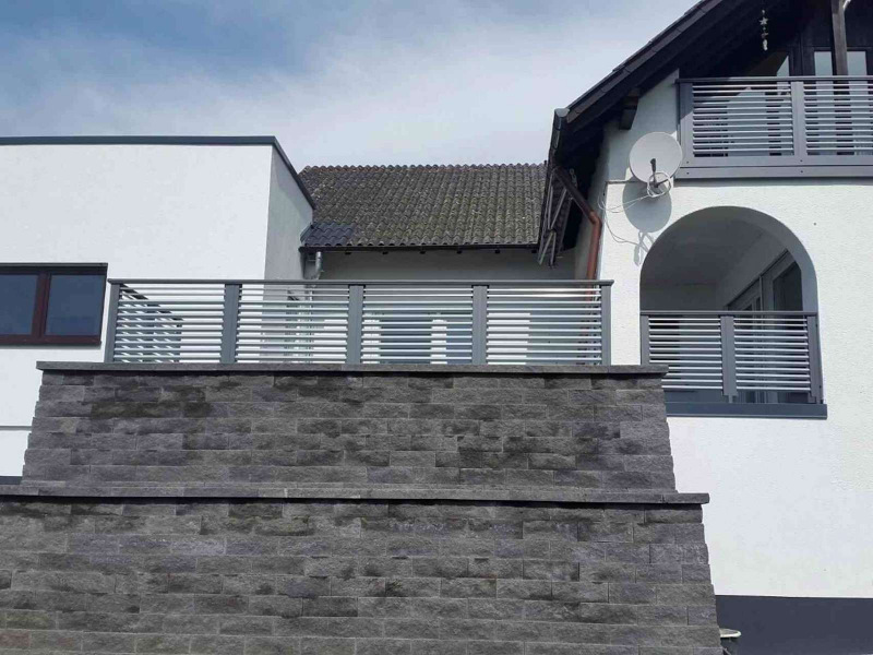 W175-Waagerecht-Aluminium-Balkone-Balkongelaender-Rieb-Balkone-Wartungsfrei-Gelaender-Nie-mehr-Streichen