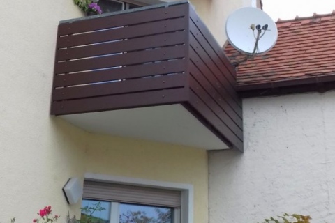 W016-Waagerecht-Aluminium-Balkone-Balkongelaender-Rieb-Balkone-Wartungsfrei-Gelaender-Nie-mehr-Streichen