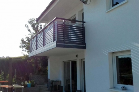 W020-Waagerecht-Aluminium-Balkone-Balkongelaender-Rieb-Balkone-Wartungsfrei-Gelaender-Nie-mehr-Streichen