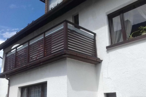 W029-Waagerecht-Aluminium-Balkone-Balkongelaender-Rieb-Balkone-Wartungsfrei-Gelaender-Nie-mehr-Streichen