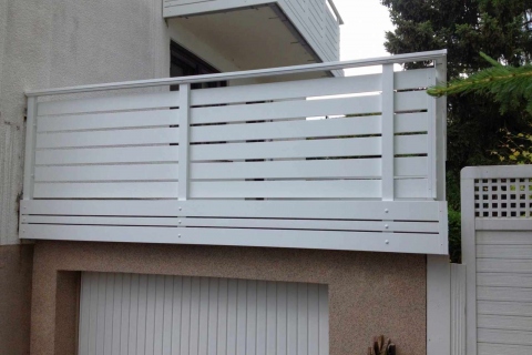 W030-Waagerecht-Aluminium-Balkone-Balkongelaender-Rieb-Balkone-Wartungsfrei-Gelaender-Nie-mehr-Streichen