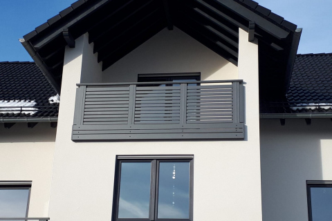 W034-Waagerecht-Aluminium-Balkone-Balkongelaender-Rieb-Balkone-Wartungsfrei-Gelaender-Nie-mehr-Streichen