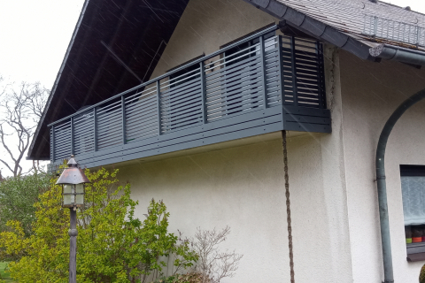 W161-Waagerecht-Aluminium-Balkone-Balkongelaender-Rieb-Balkone-Wartungsfrei-Gelaender-Nie-mehr-Streichen