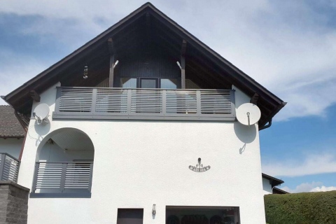 W172-Waagerecht-Aluminium-Balkone-Balkongelaender-Rieb-Balkone-Wartungsfrei-Gelaender-Nie-mehr-Streichen