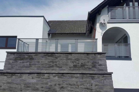 W175-Waagerecht-Aluminium-Balkone-Balkongelaender-Rieb-Balkone-Wartungsfrei-Gelaender-Nie-mehr-Streichen