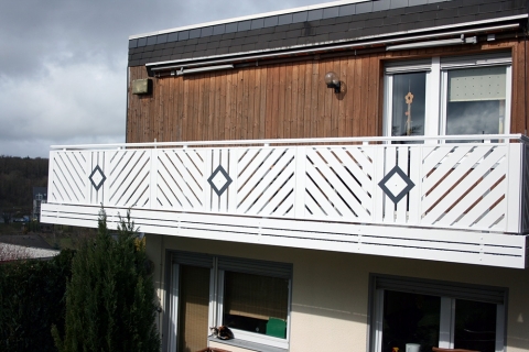 R004-Komination-Rieb-Balkone-Geländer-Aluminium-Wartungsf