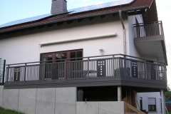 R025-System3000-Rieb-Balkone-Geländer-Aluminium-Wartungsfrei-Balkongeländer-Renovierung-Witterungsbeständig